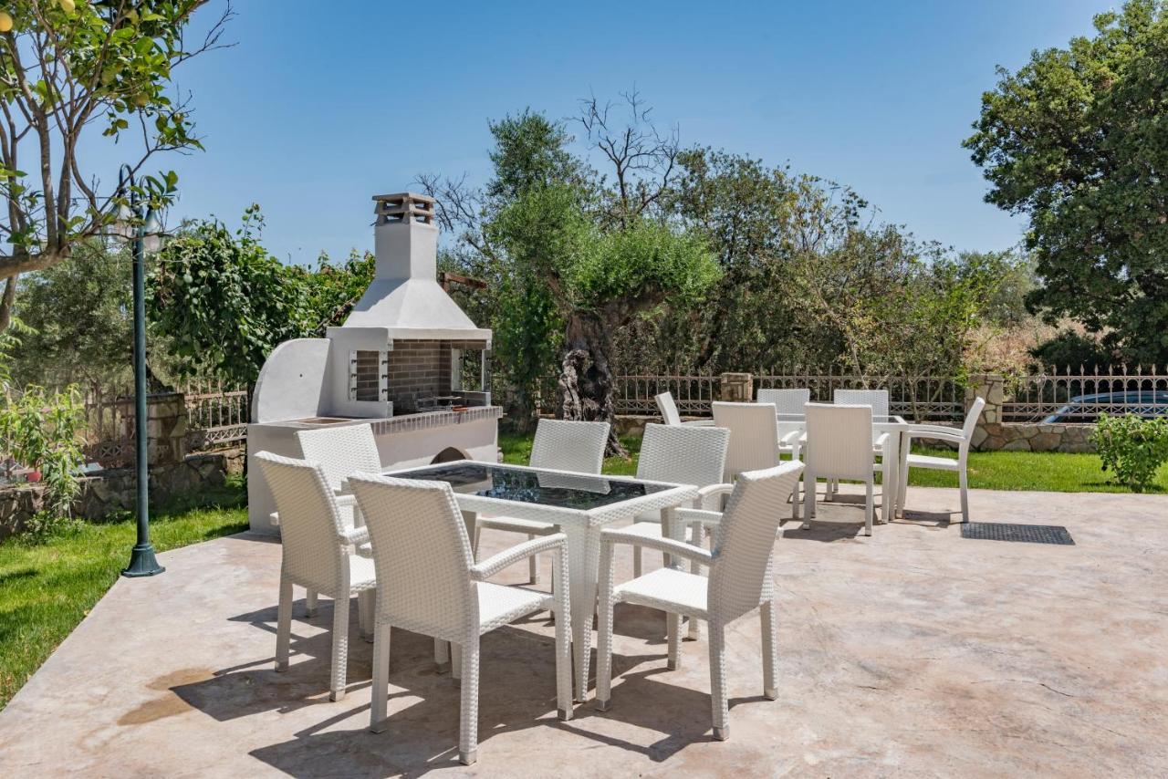 Asante Group Holiday Homes 티실리비 외부 사진